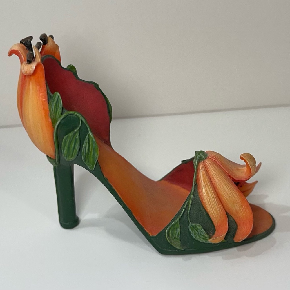 Vintage Miniature August Lily shoe
